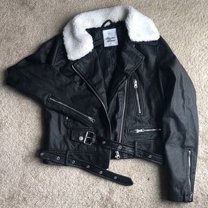 BNWT black leather moto jacket with sherpa collar
